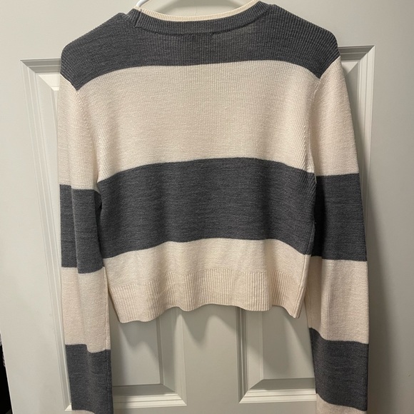 A.L.C. Brandie Cropped Sweater - Picture 3 of 7